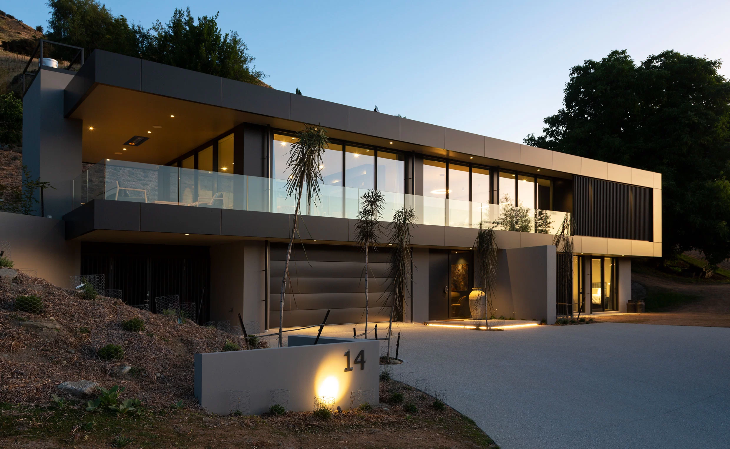 Luxury home Queenstown YBL Building